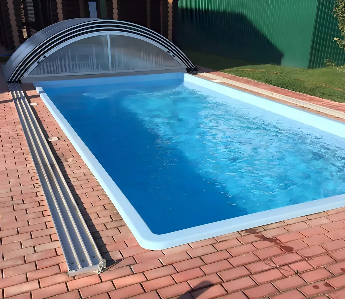 Laguna 7 — вечернее освещение в Новороссийске